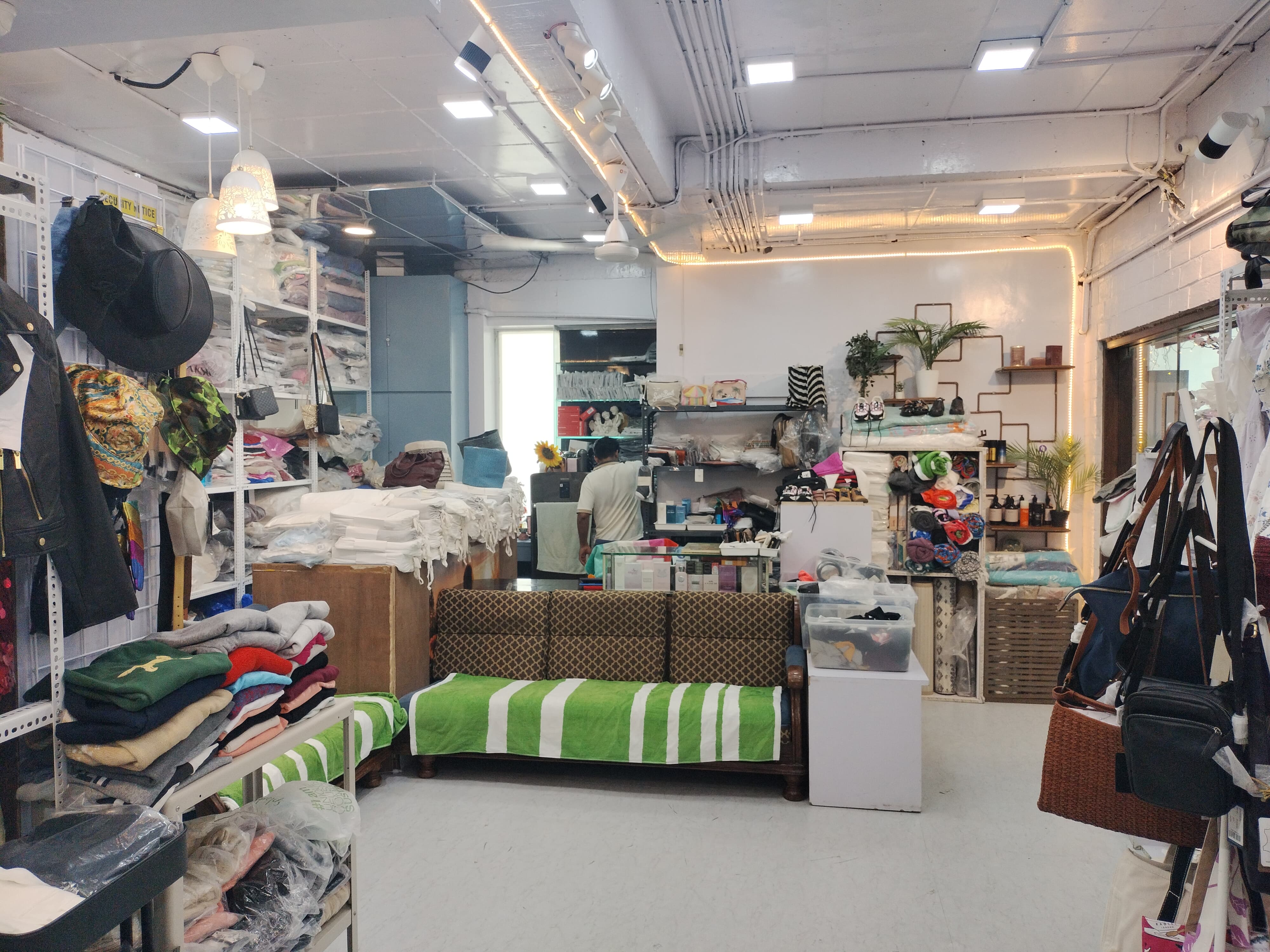 Office for Rent in Hill  Road Mumbai