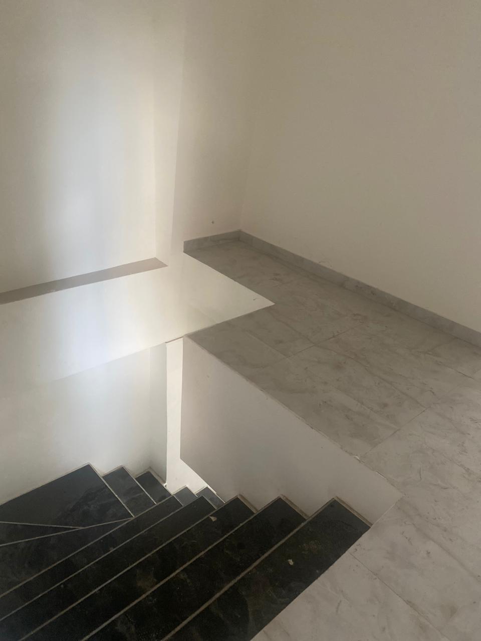 Shop for Rent in N C Kelkar Road Mumbai