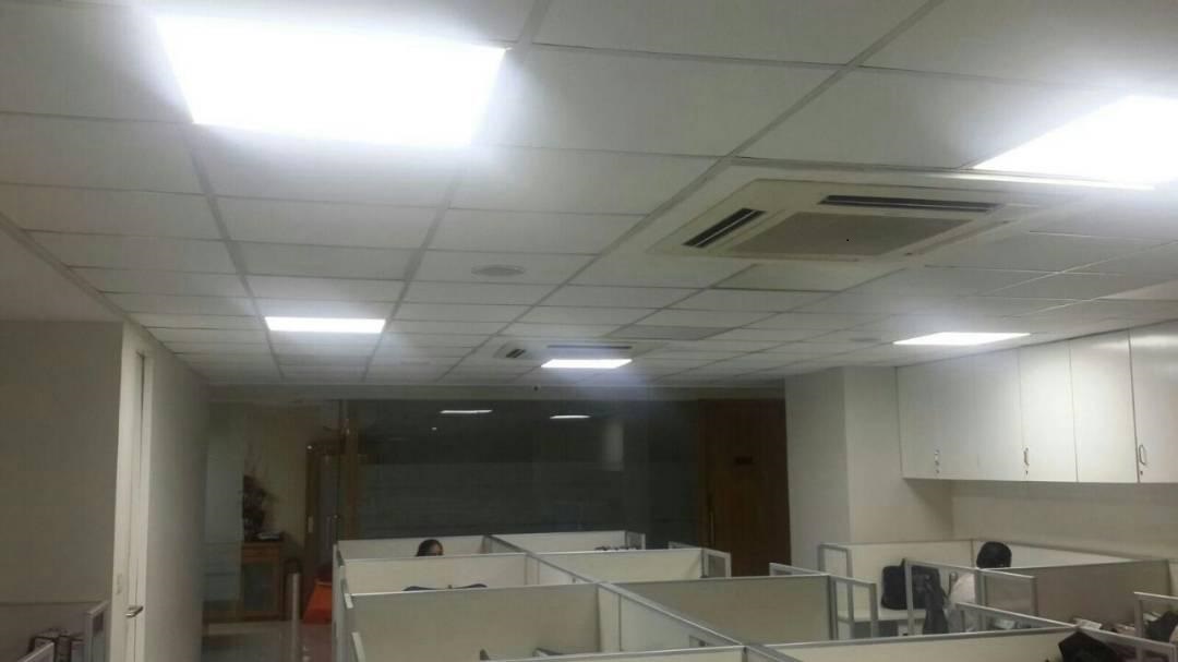 Office for Sale in Senapati Bapat  Marg Mumbai
