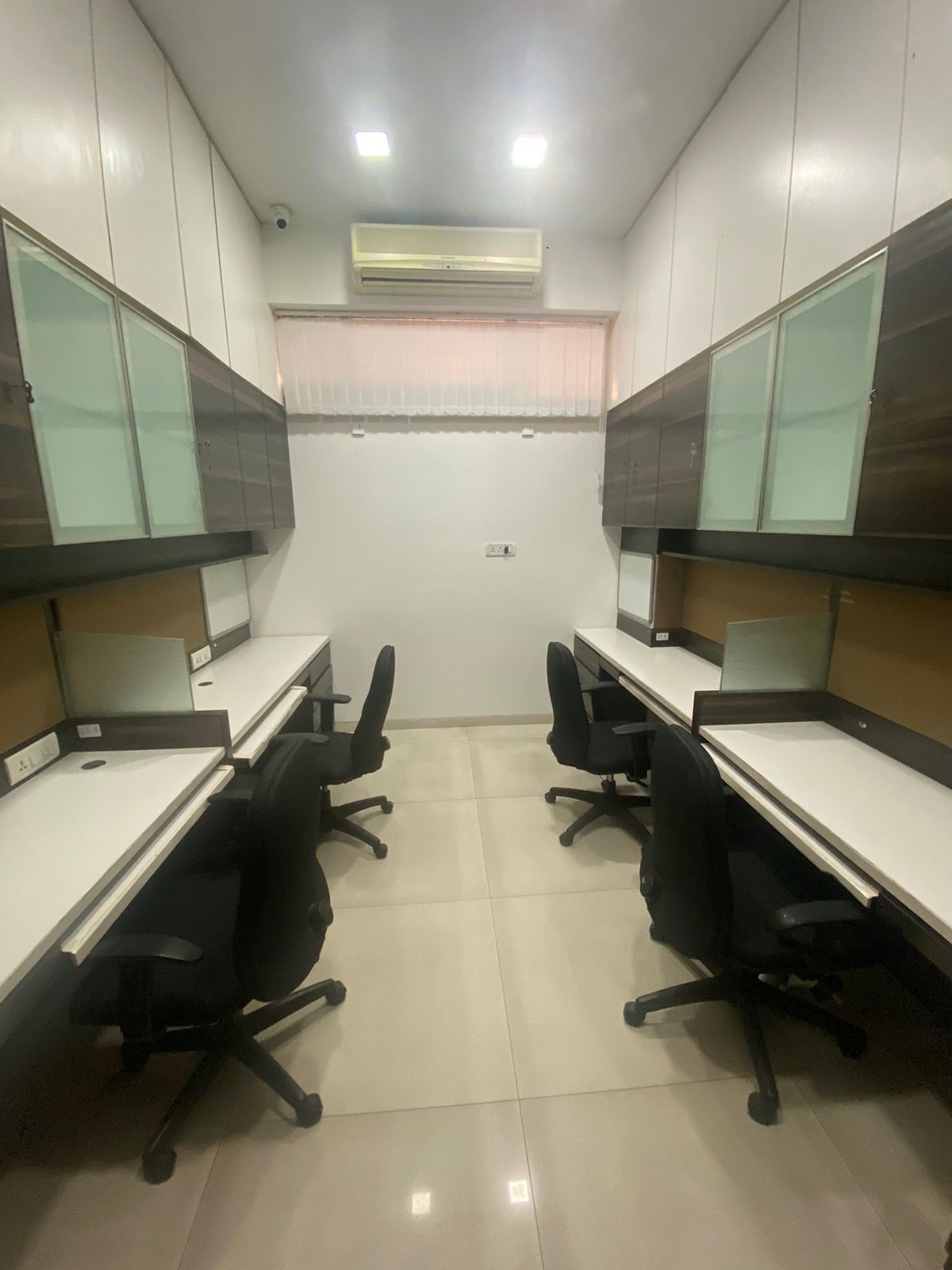 Office for Rent in Santacruz West Mumbai