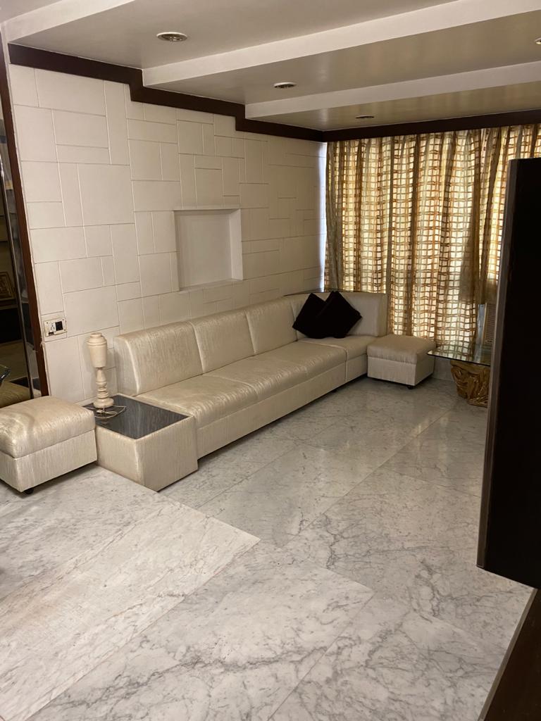 2 BHK Apartment for Rent in Bandra West Mumbai