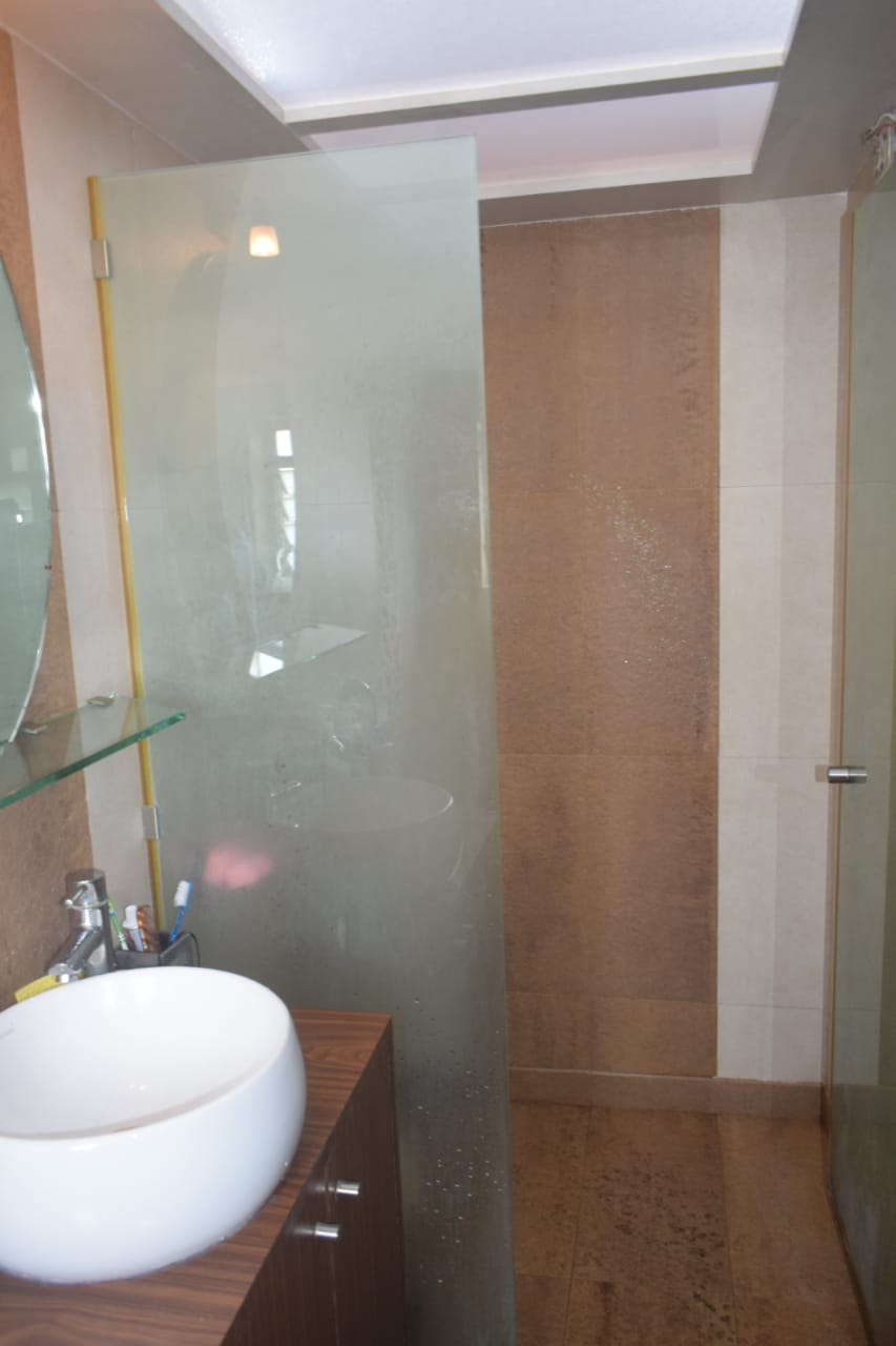 2 BHK Apartment for Rent in Pali Hill Mumbai