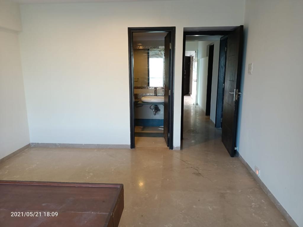 4 BHK Apartment for Rent in Khar West Mumbai