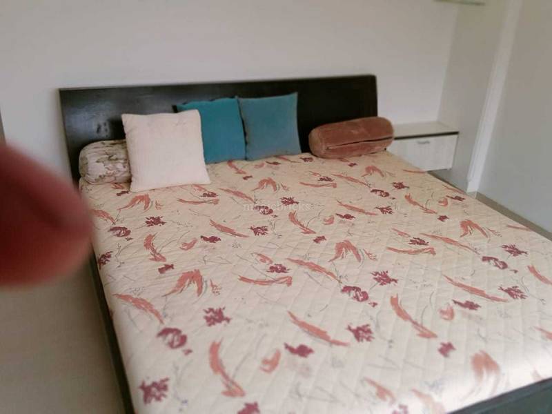 Apartment for Rent in Gulmohar cross rd no.10 Mumbai