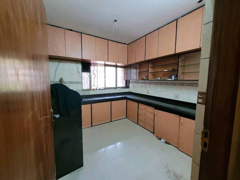 3 BHK Apartment for Sale in Gulmohar Cross rd no.4 Mumbai