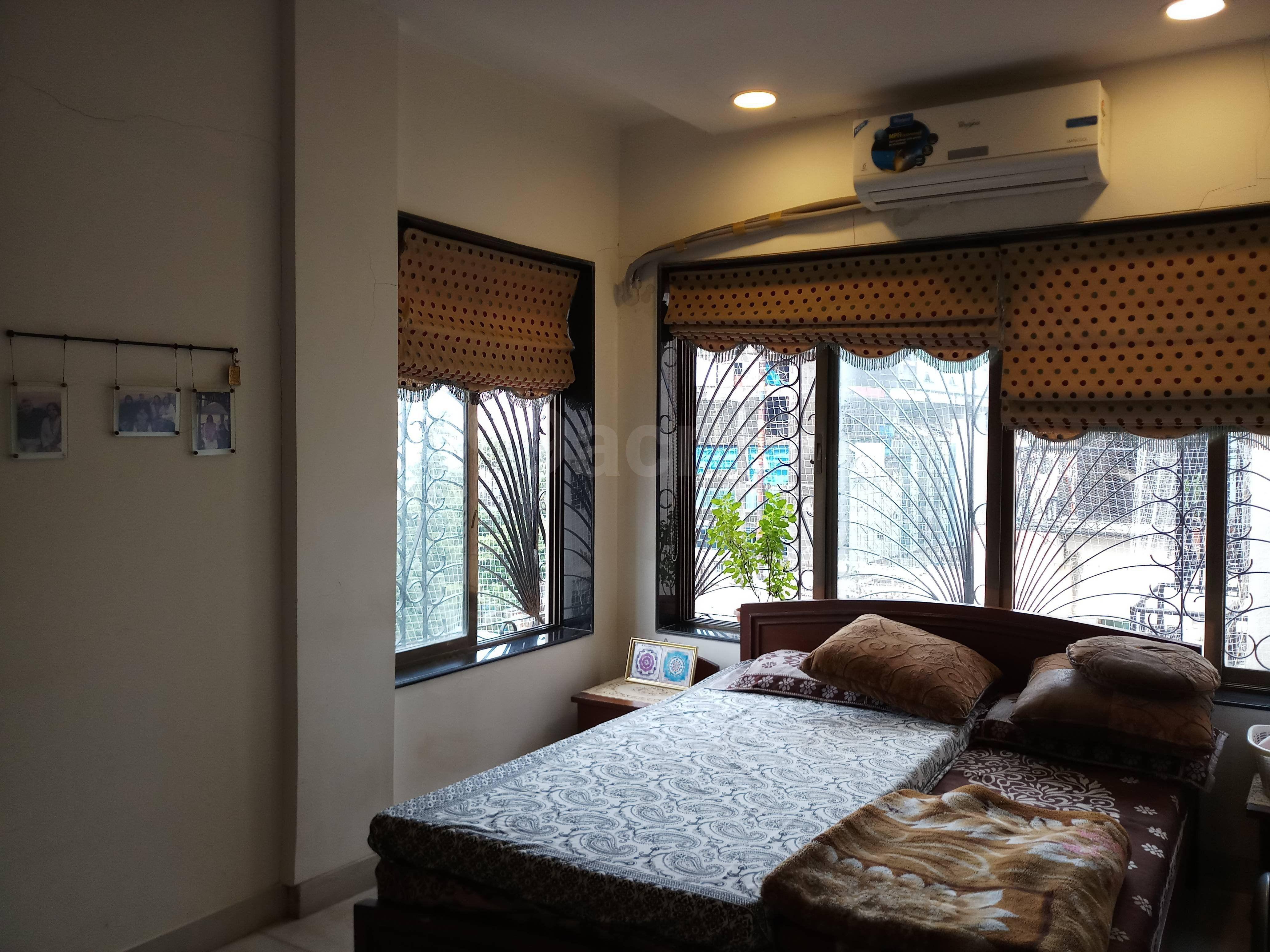 3 BHK Apartment for Sale in Juhu Tara Road Mumbai