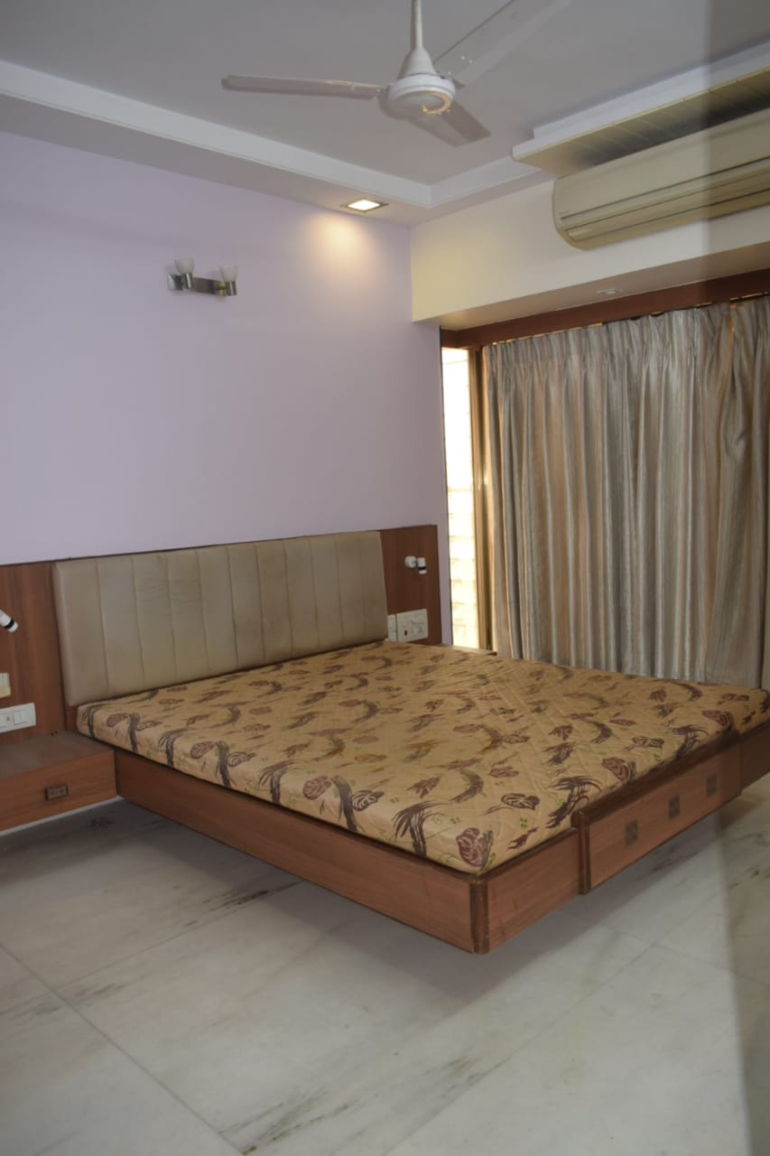 3 BHK Apartment for Rent in Juhu Mumbai
