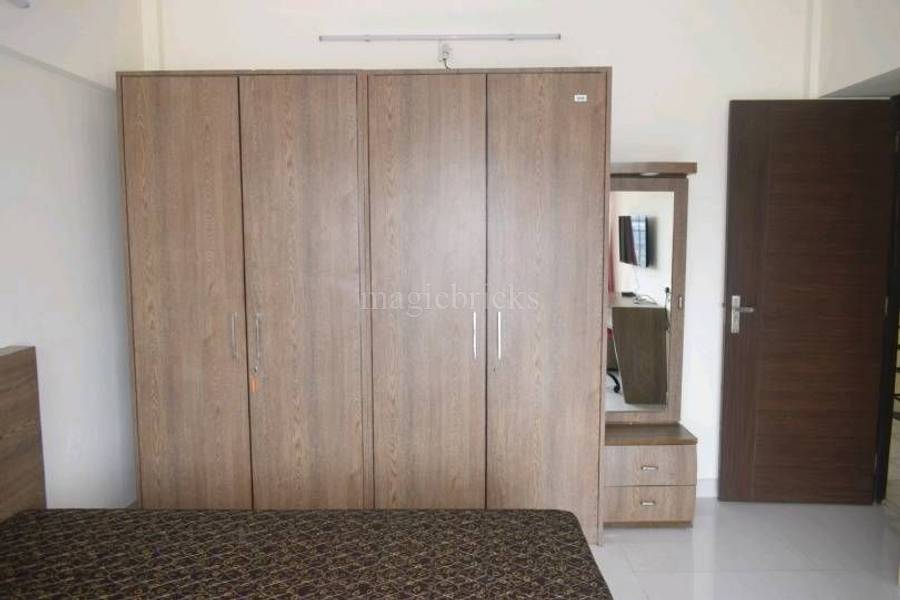 3 BHK Apartment for Rent in Kala Nagar Mumbai