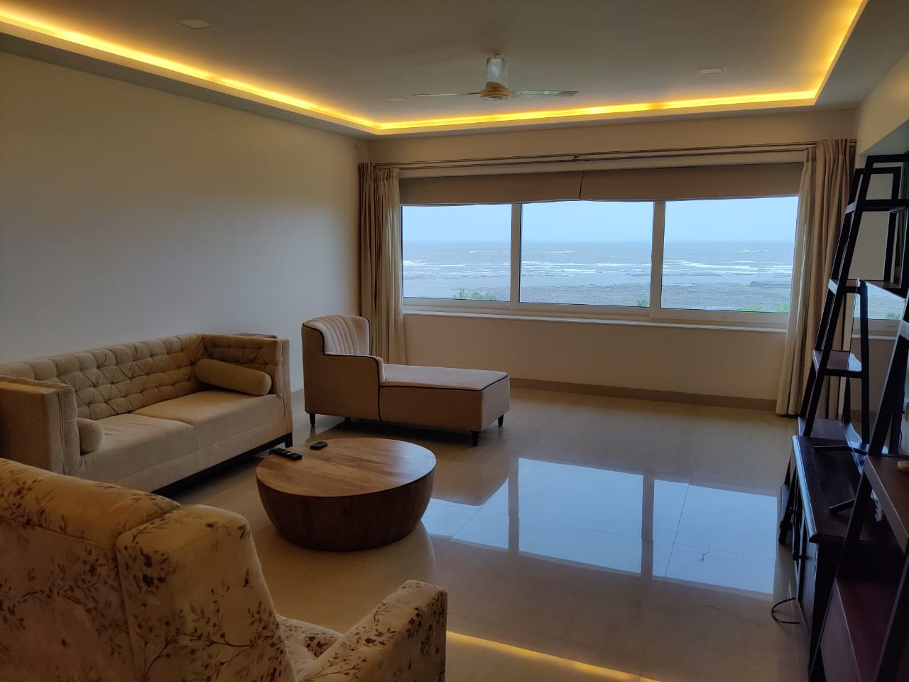 3 BHK Apartment for Rent in Carter Road Mumbai