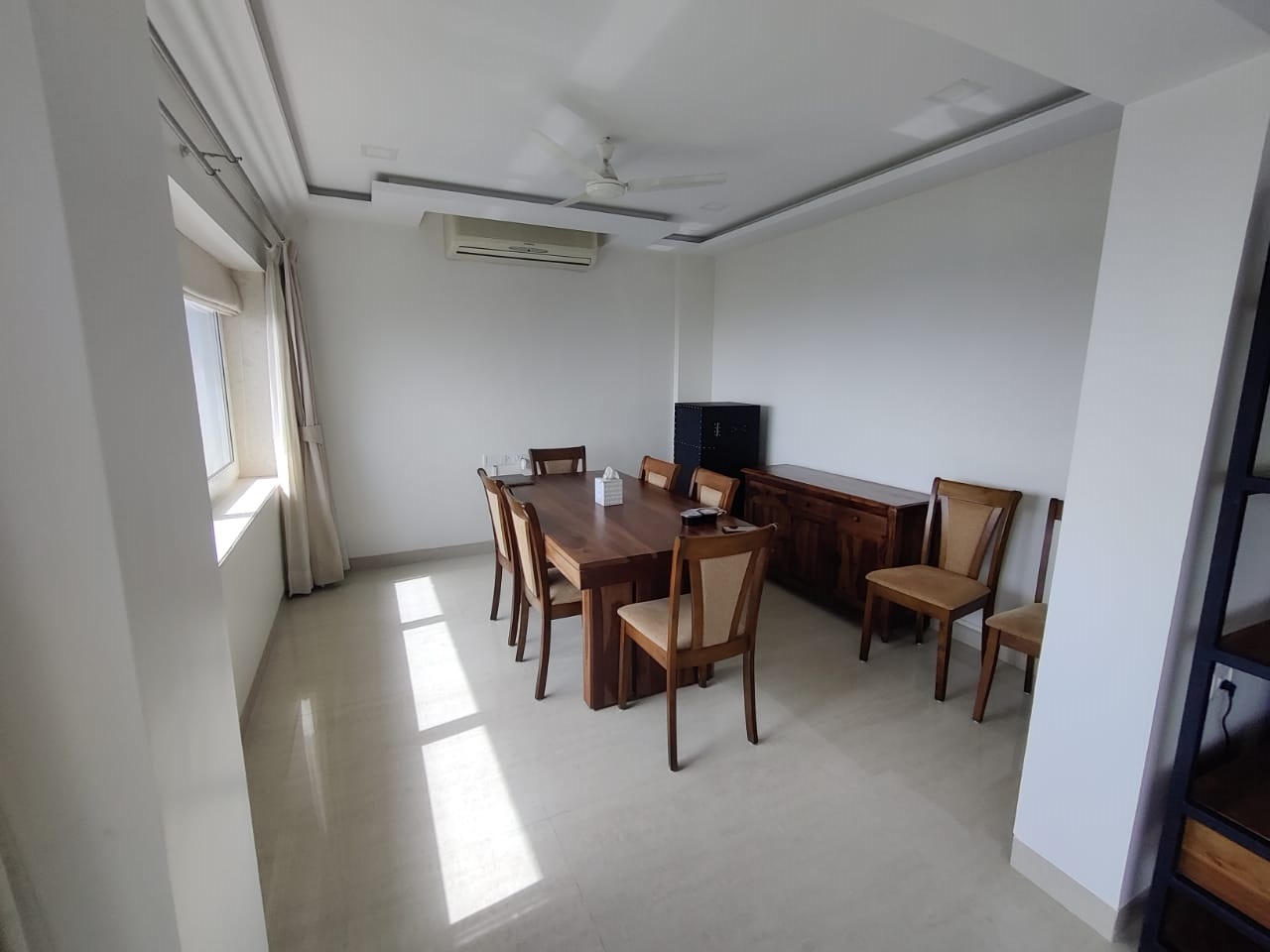 3 BHK Apartment for Rent in Carter Road Mumbai