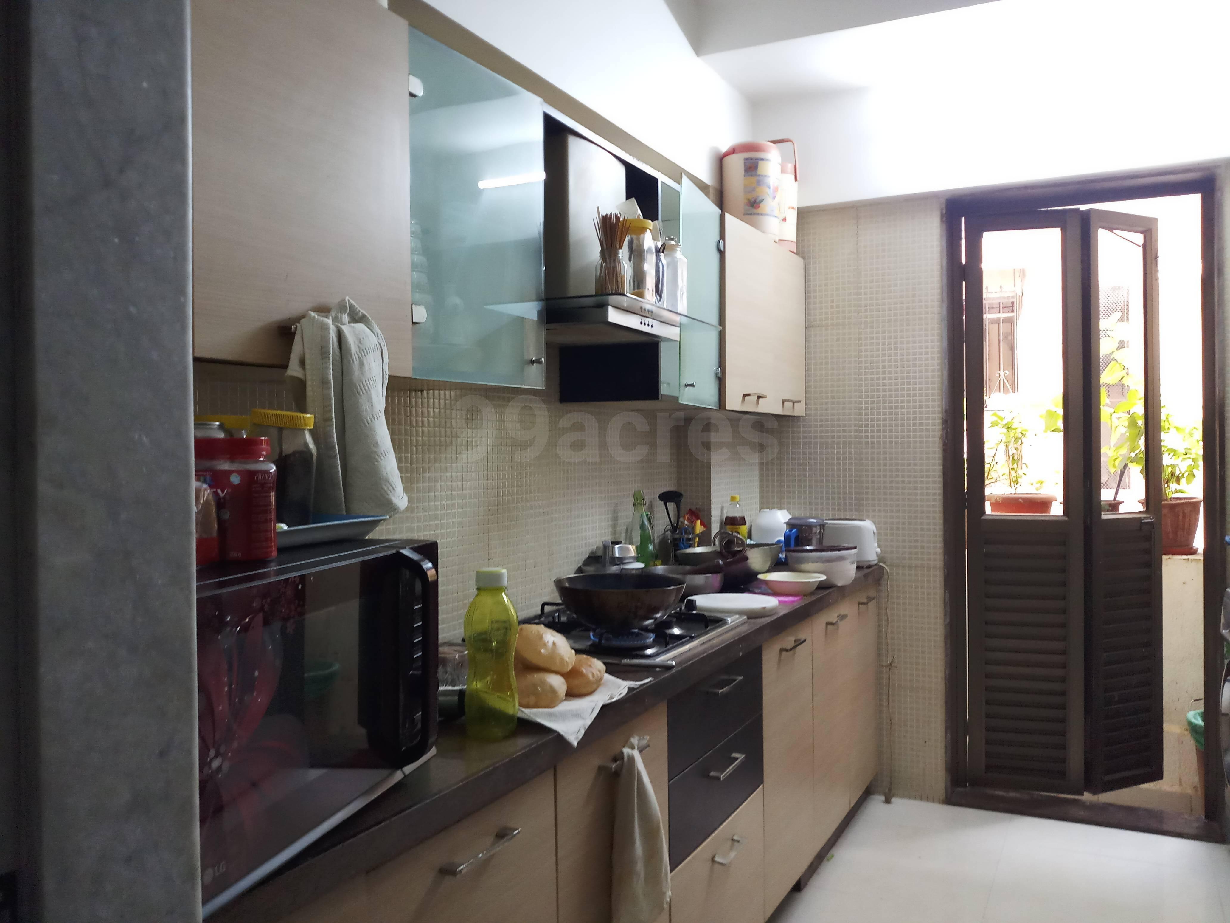 3 BHK Apartment for Sale in 15 Road Mumbai