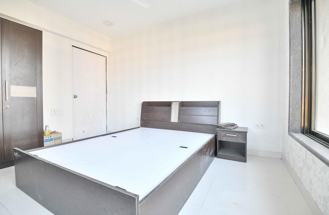 4 BHK Apartment for Rent in Corner of 32 and 36 rd Mumbai