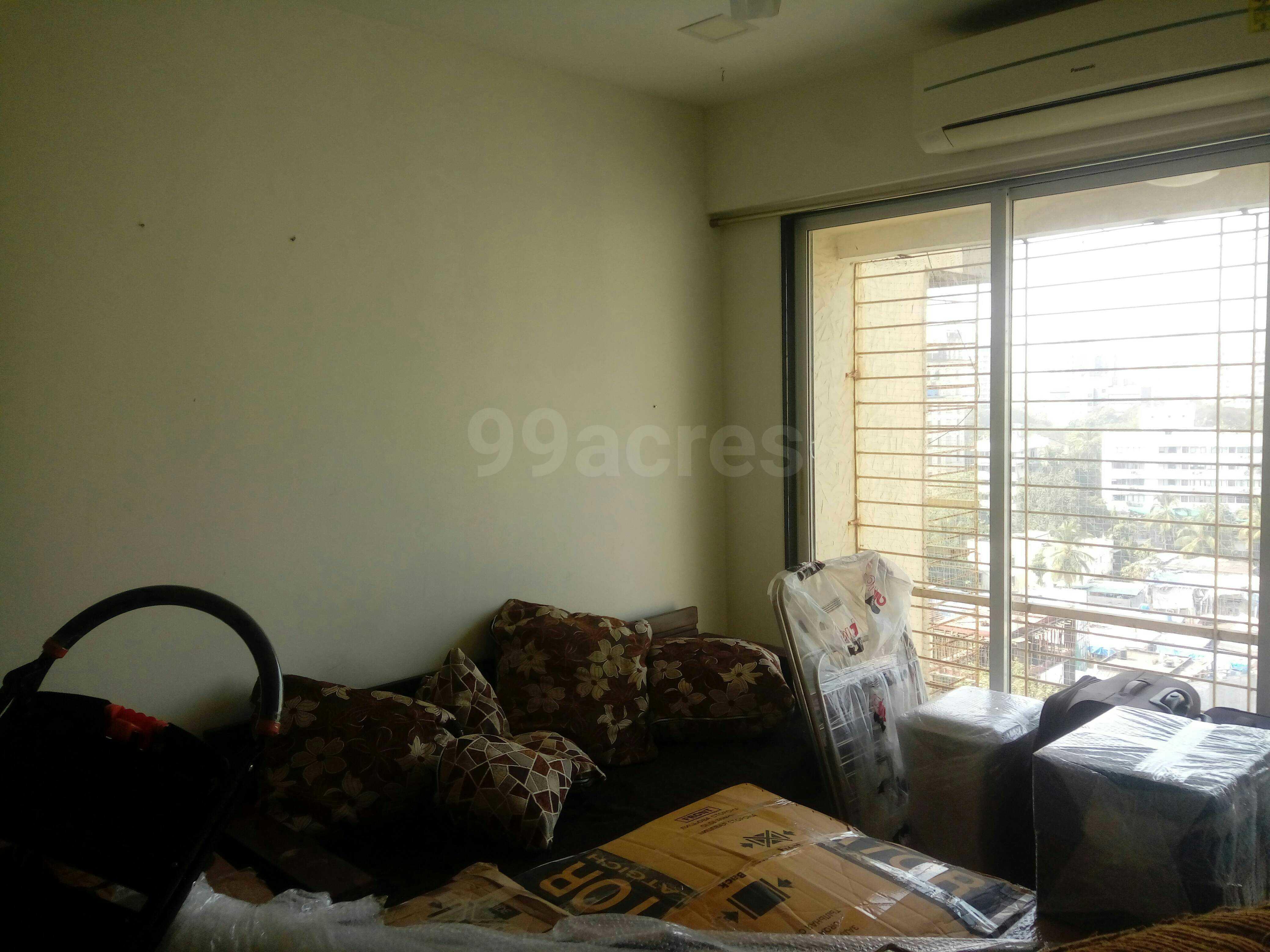 2 BHK Apartment for Sale in Khar West Mumbai