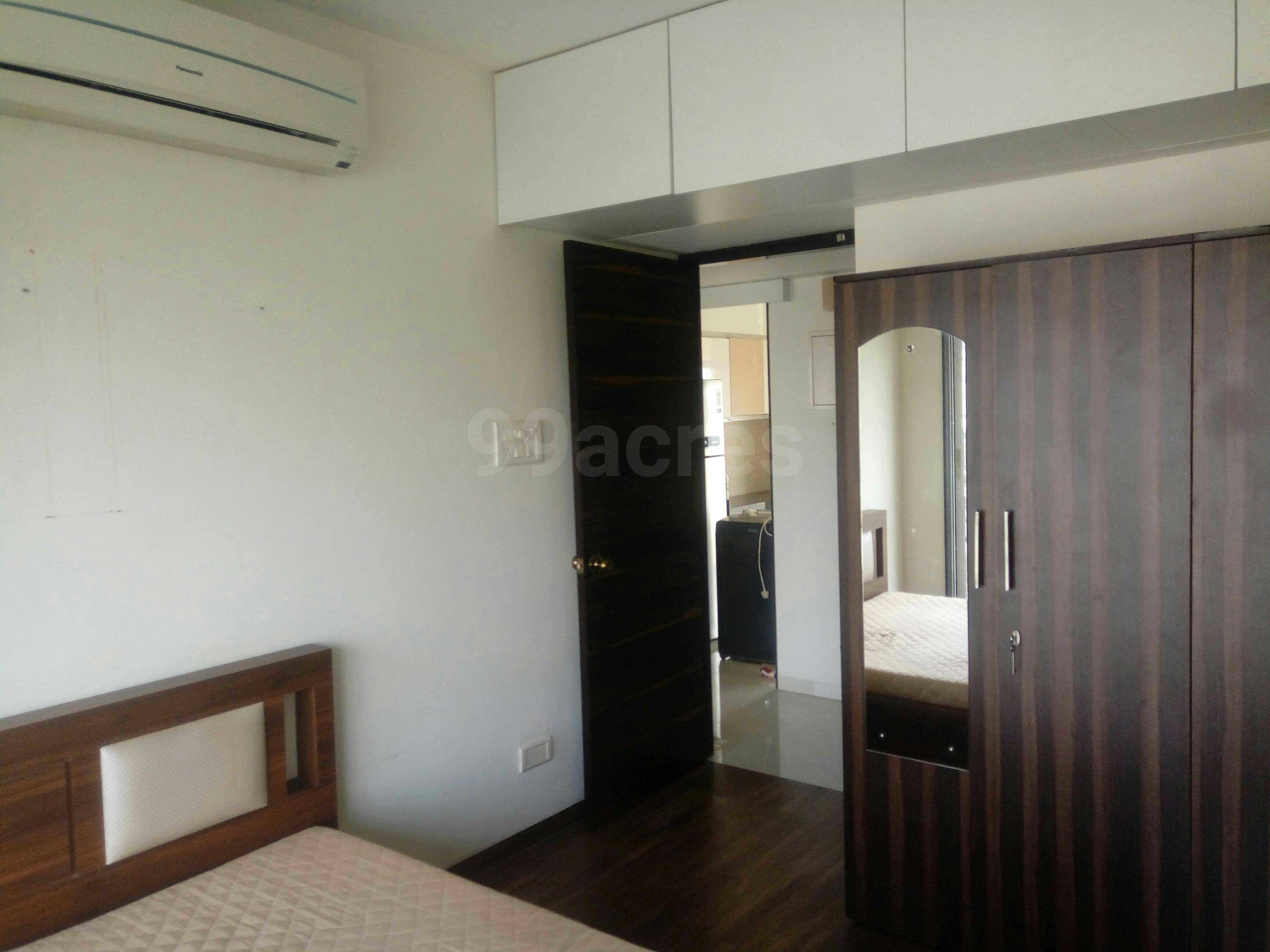 2 BHK Apartment for Sale in Khar West Mumbai