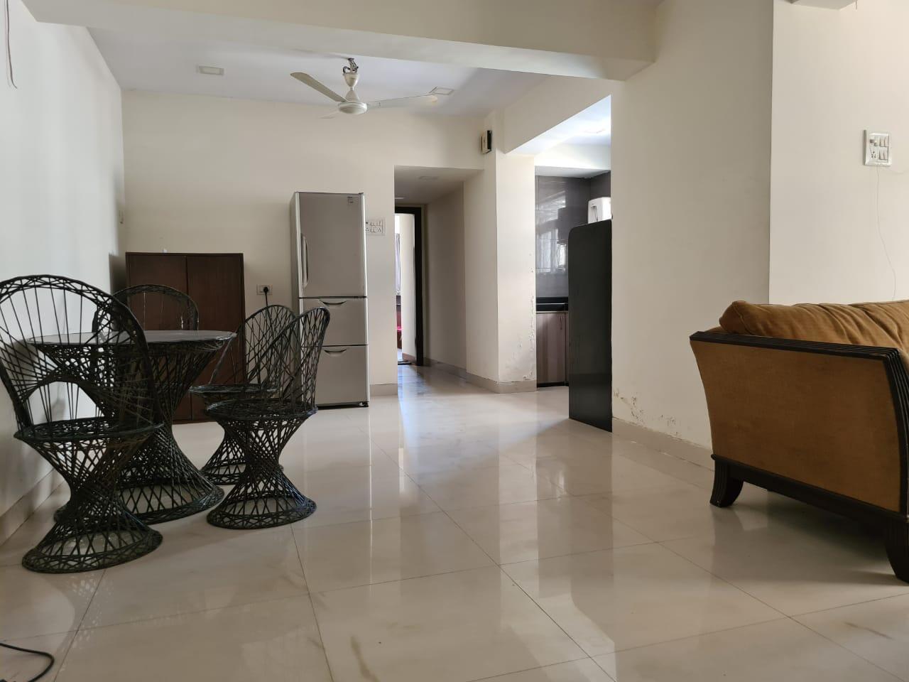 2 BHK Apartment for Rent in Khar West Mumbai