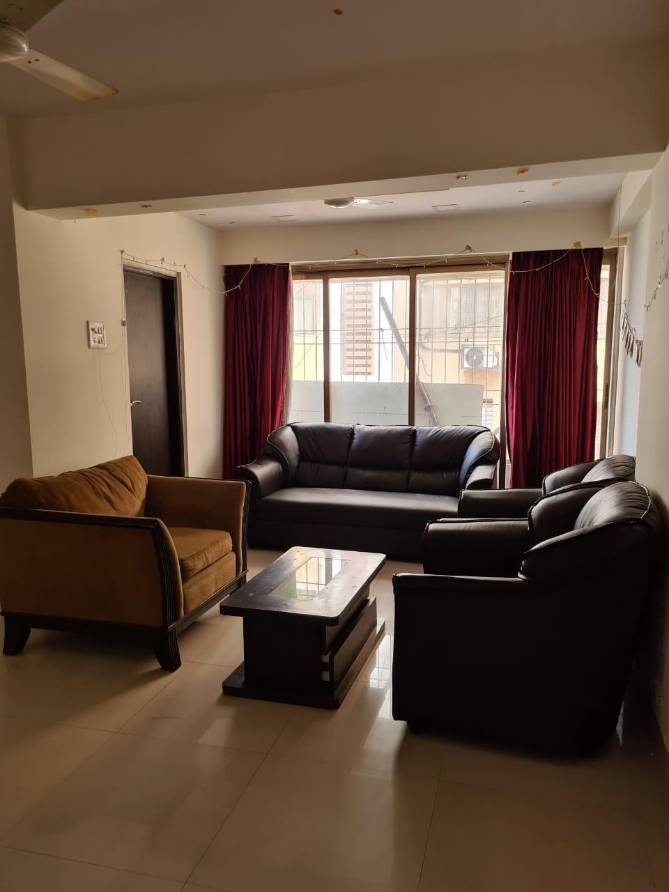 2 BHK Apartment for Rent in Khar West Mumbai