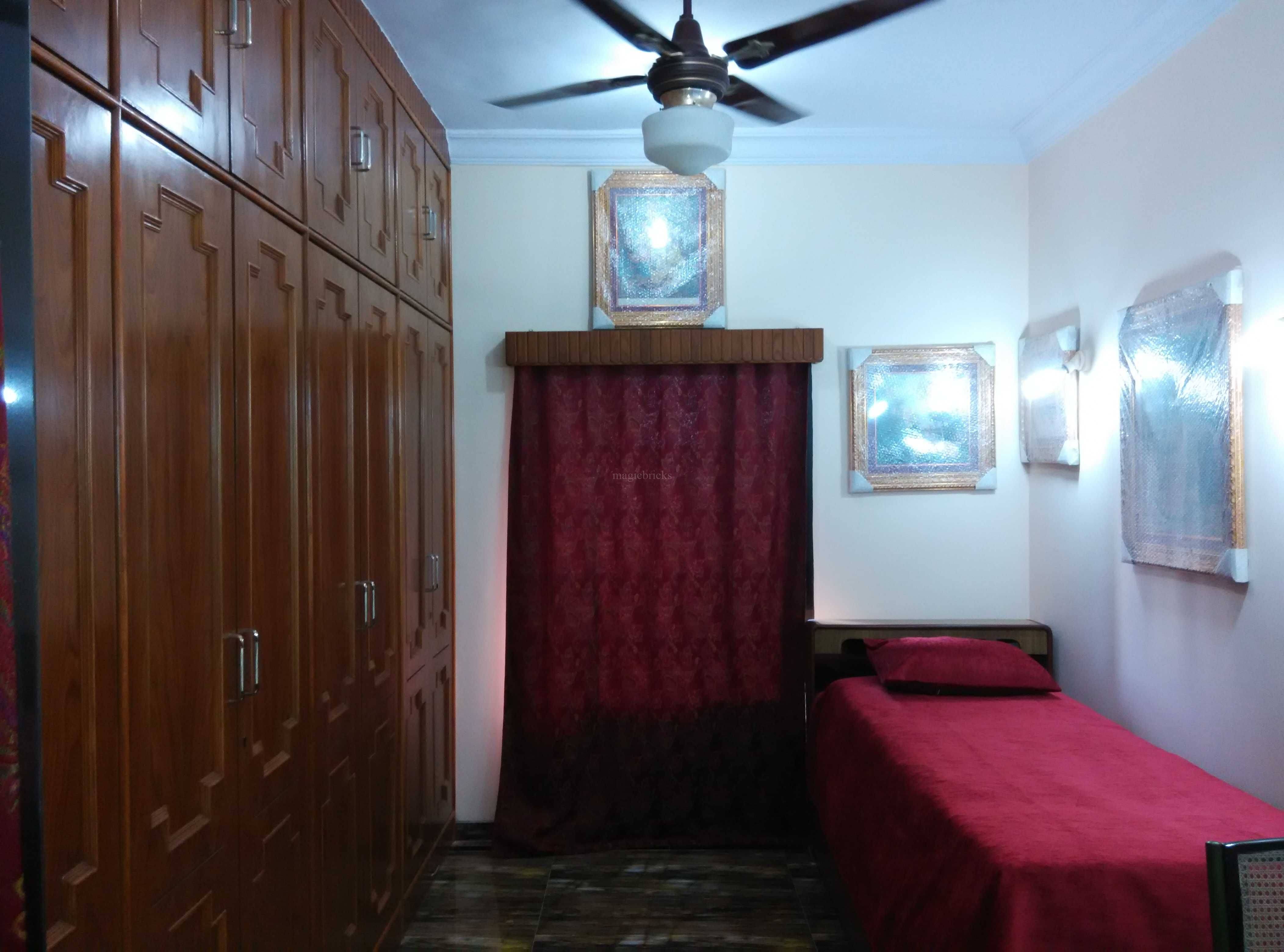 3 BHK Apartment for Rent in Off S V Road Mumbai