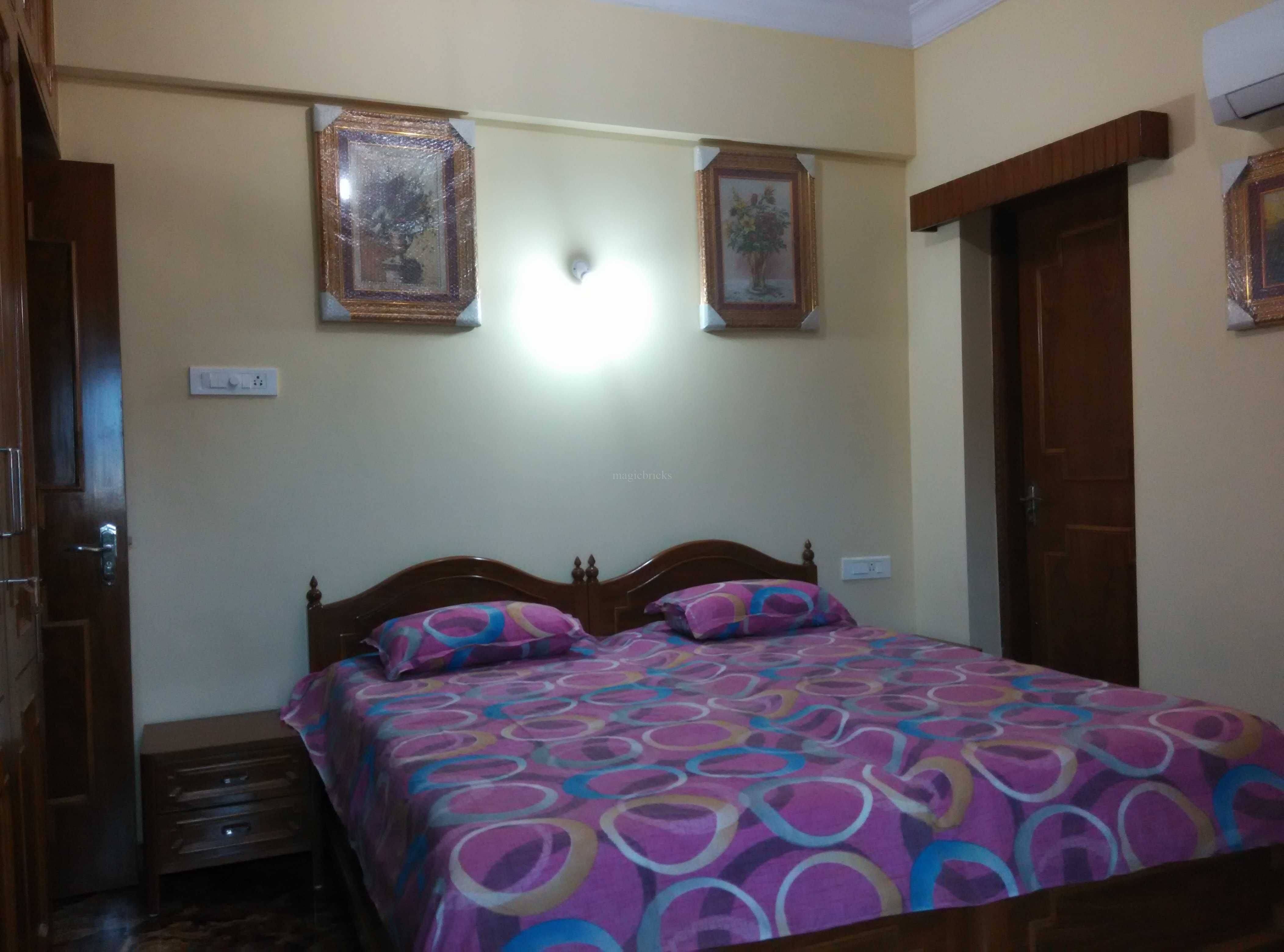 3 BHK Apartment for Rent in Off S V Road Mumbai