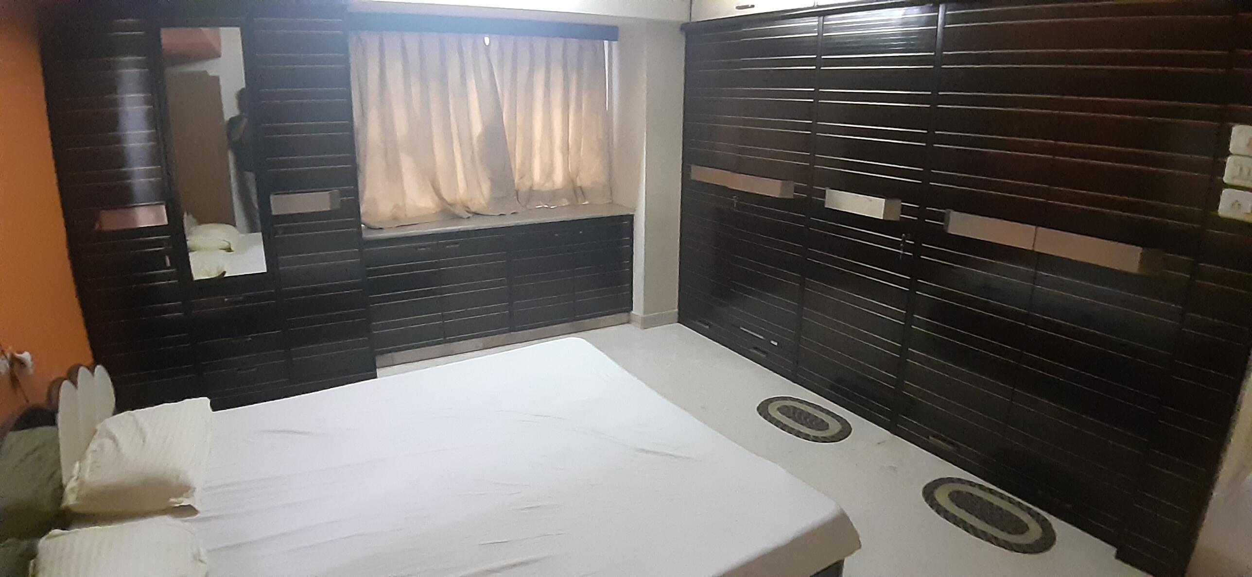 3 BHK Apartment for Rent in Khar West Mumbai