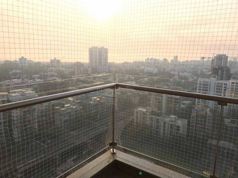 4 BHK Apartment for Sale in 4 Bungalows Mumbai