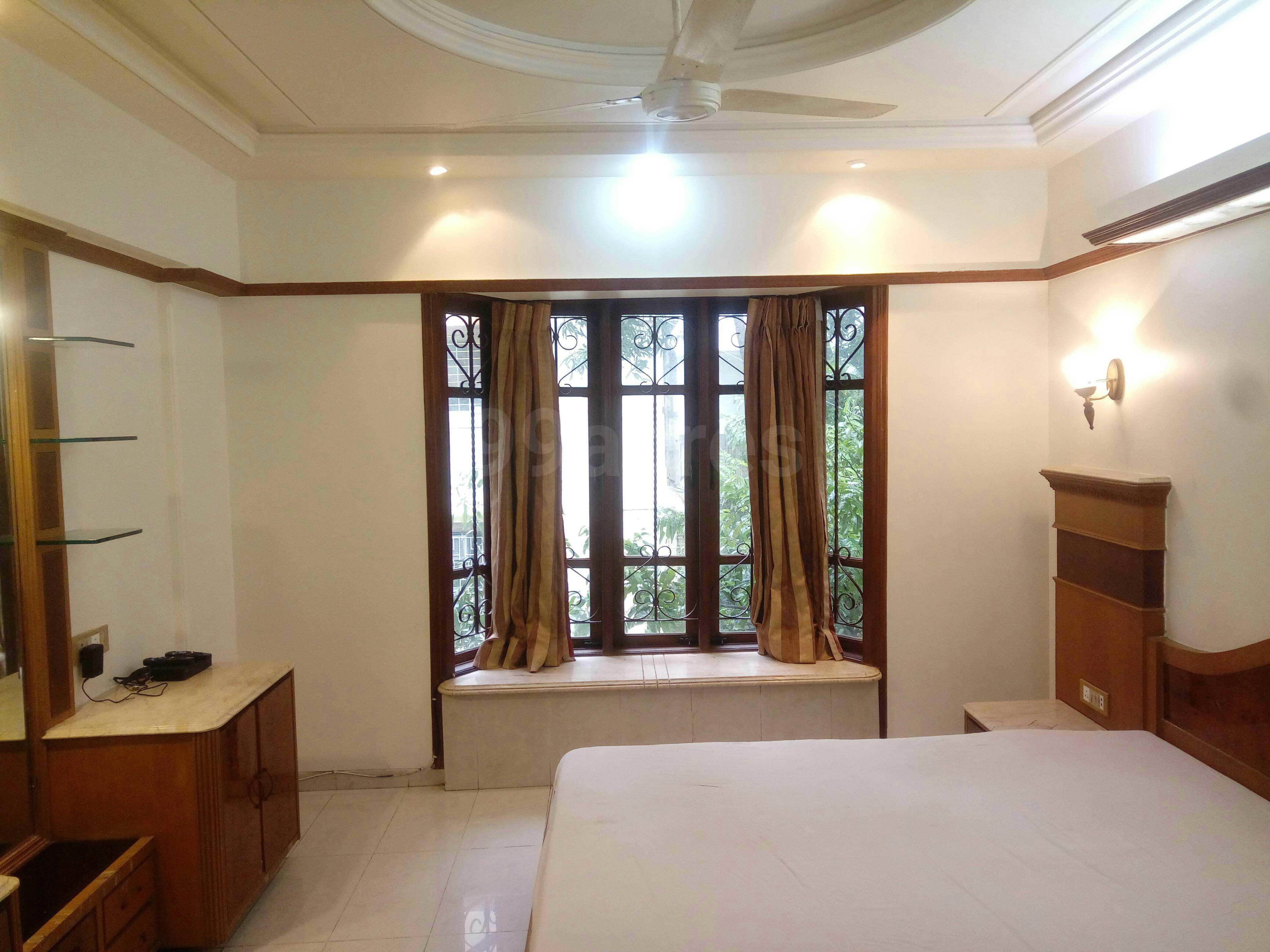2 BHK Apartment for Rent in Off Carter road Mumbai