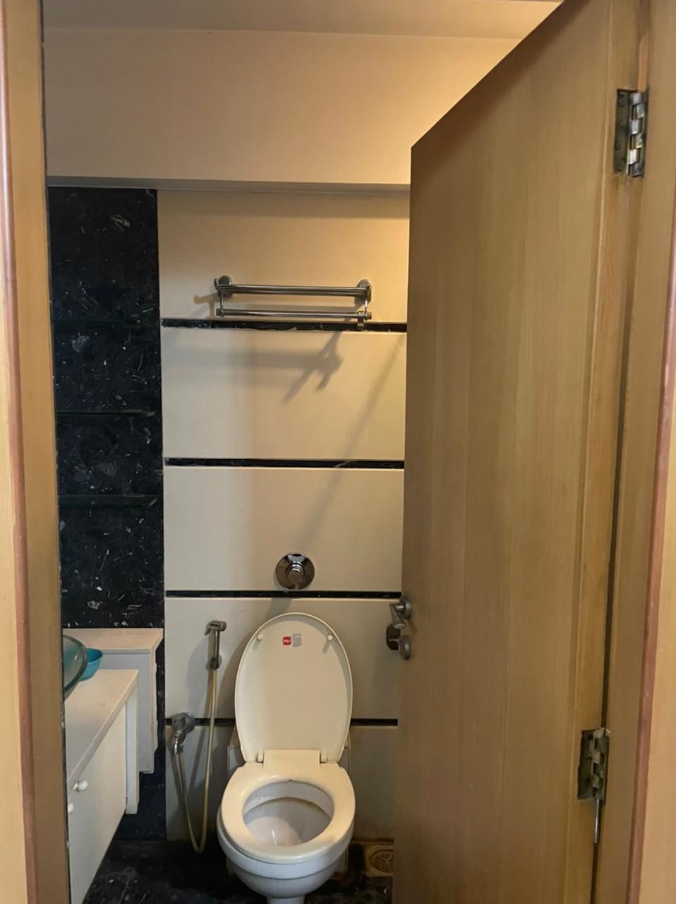 3 BHK Apartment for Sale in 16th Road Mumbai