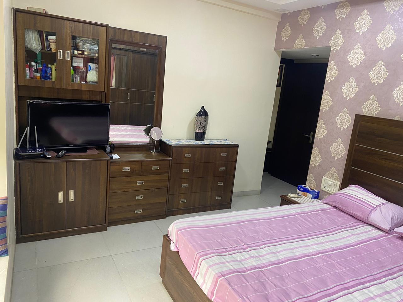 2 BHK Apartment for Sale in Pali Hill Mumbai