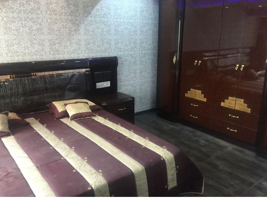 5 BHK Apartment for Rent in Almeida park Mumbai
