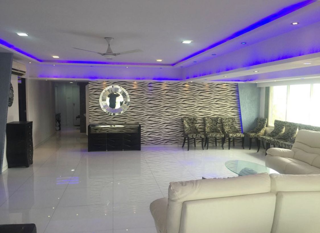 5 BHK Apartment for Rent in Almeida park Mumbai