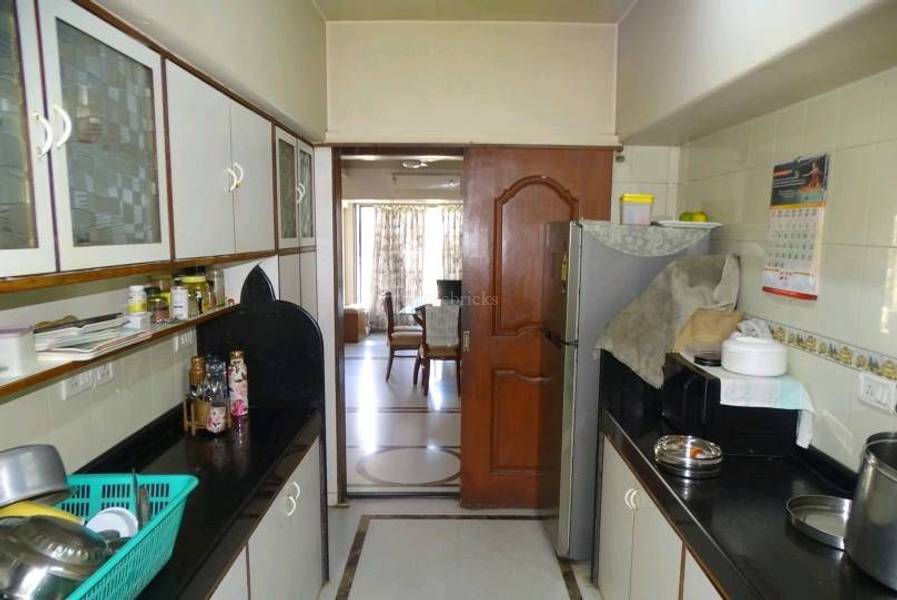 4 BHK Apartment for Sale in Khar West Mumbai