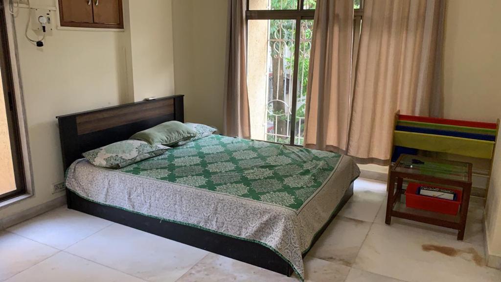 2 BHK Apartment for Rent in Bandra West Mumbai