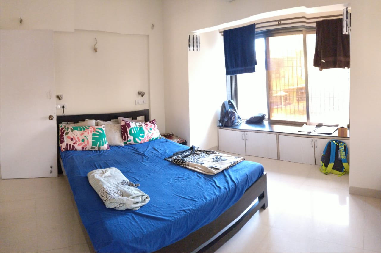 2 BHK Apartment for Rent in Bandra West Mumbai