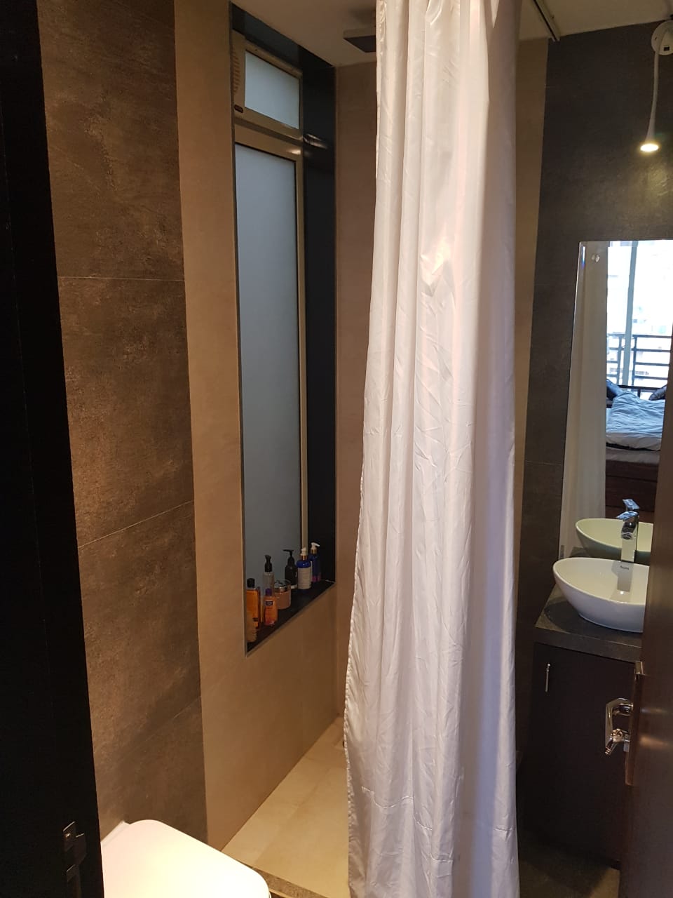 3 BHK Apartment for Rent in West Avenue Road Mumbai