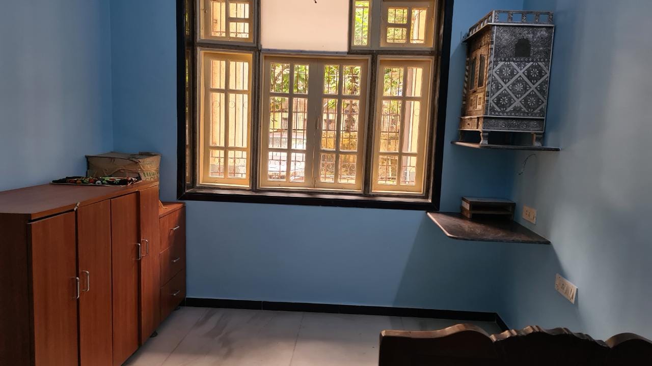 2 BHK Apartment for Rent in Santacruz West Mumbai