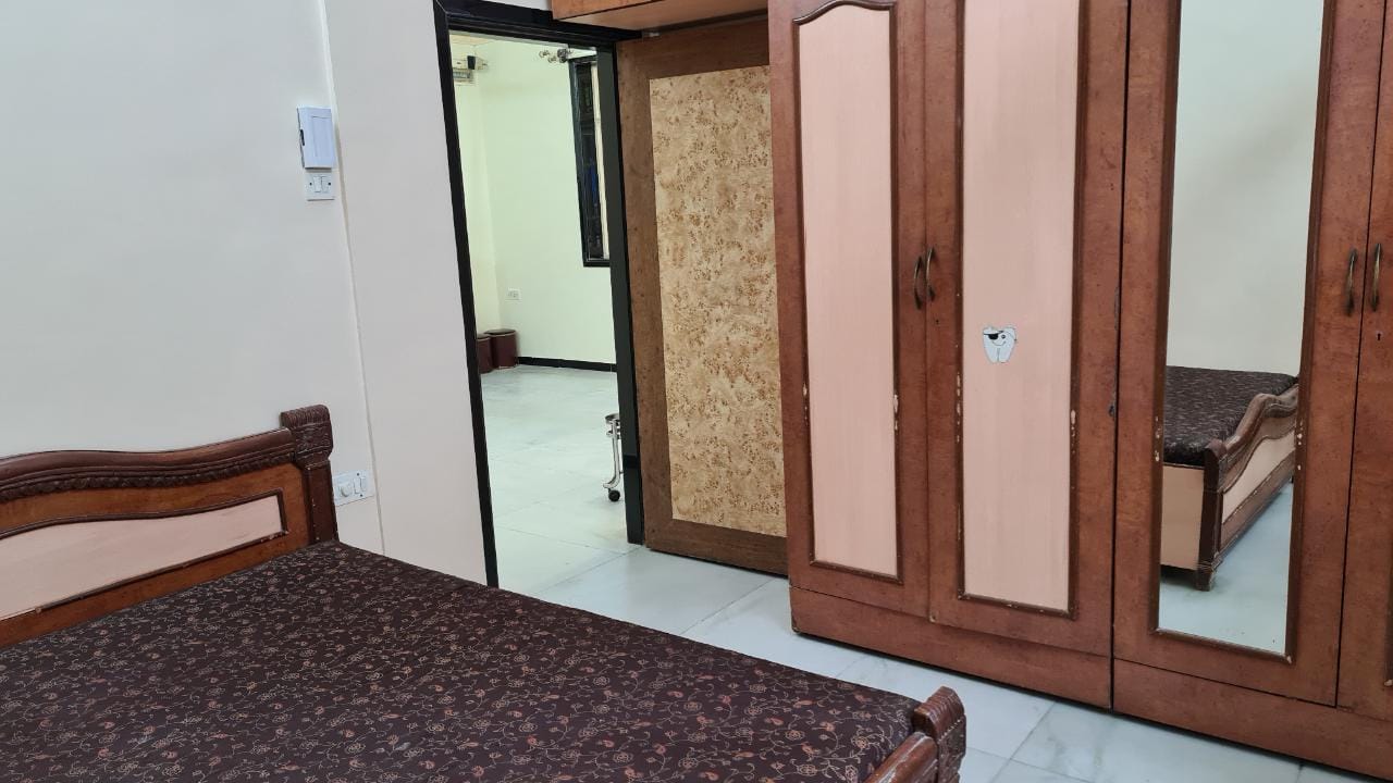 2 BHK Apartment for Rent in Santacruz West Mumbai
