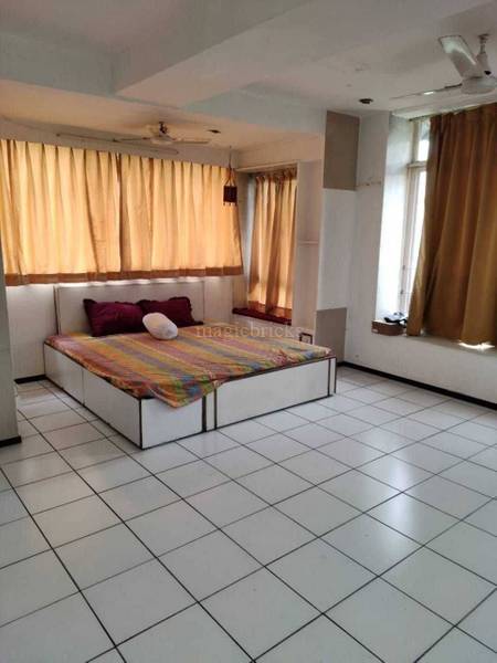 3 BHK Apartment for Rent in Juhu Tara Rd Mumbai