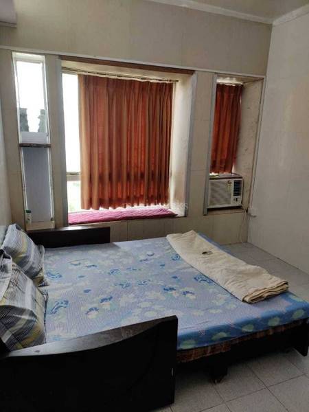 3 BHK Apartment for Rent in Juhu Tara Rd Mumbai