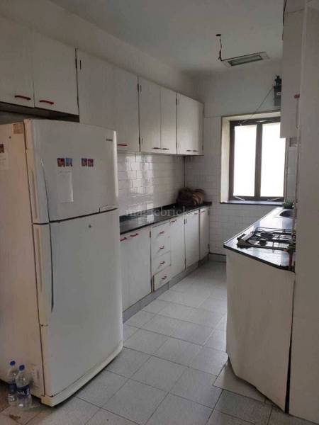 3 BHK Apartment for Rent in Juhu Tara Rd Mumbai