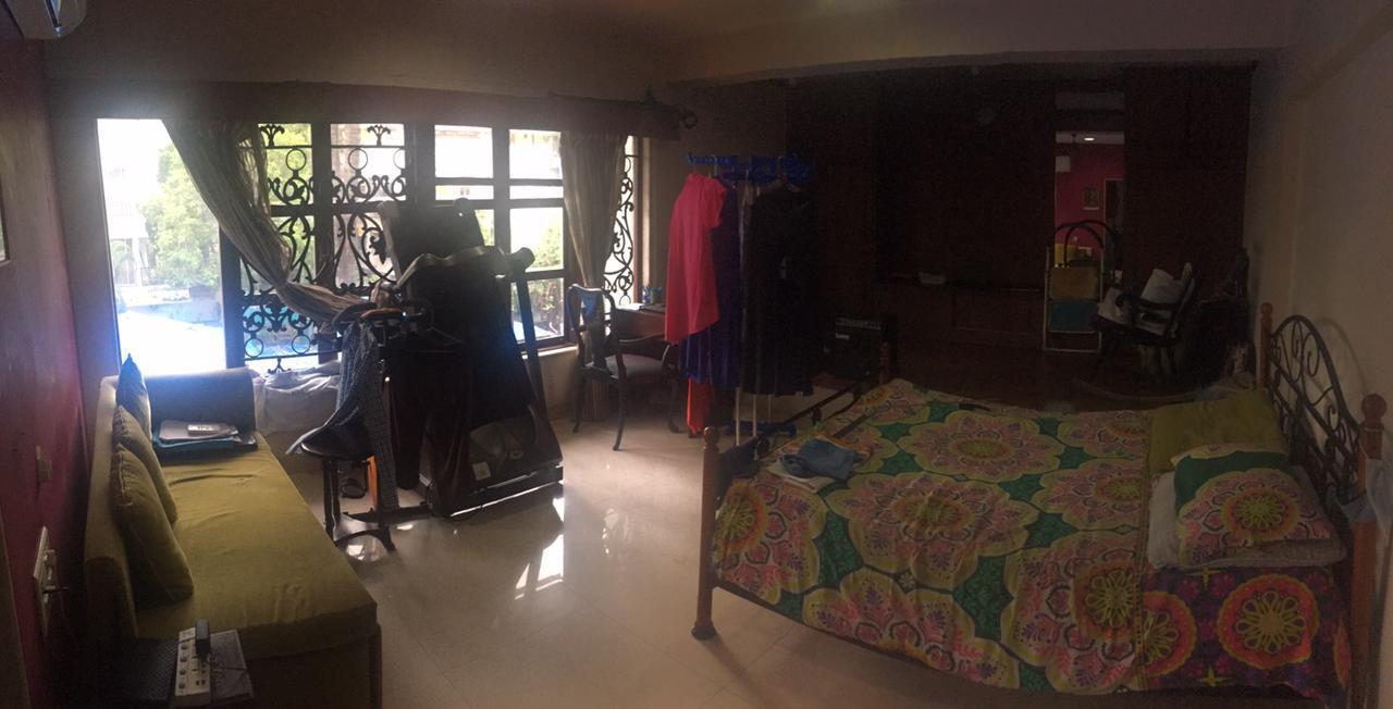 4 BHK Villa for Sale in Juhu Tara Rd Mumbai