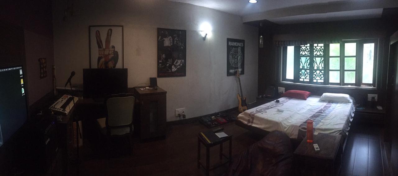 4 BHK Villa for Sale in Juhu Tara Rd Mumbai