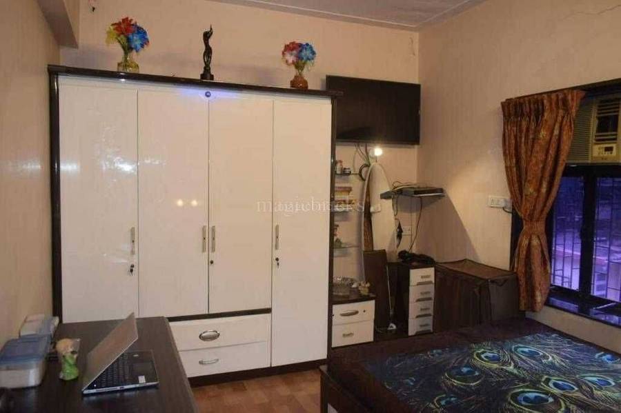 2 BHK Apartment for Rent in Santacruz West Mumbai