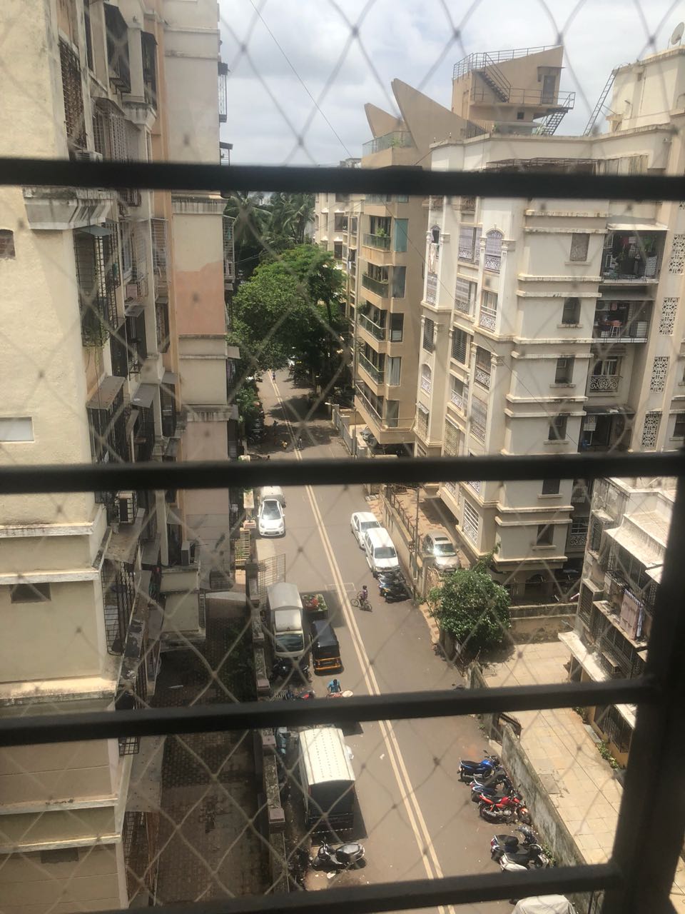 3 BHK Apartment for Rent in Vile Parle West Mumbai