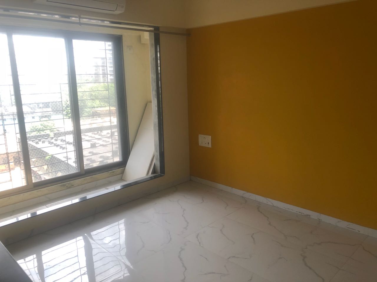 3 BHK Apartment for Rent in Vile Parle West Mumbai