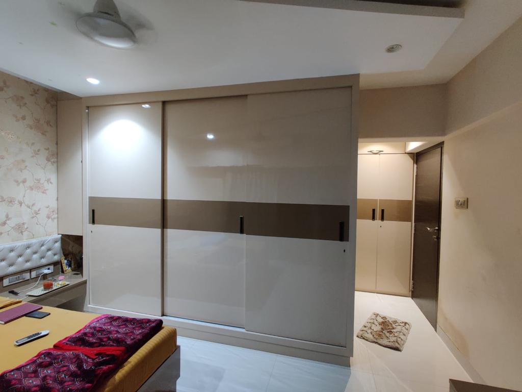 3 BHK Apartment for Sale in Khar West Mumbai