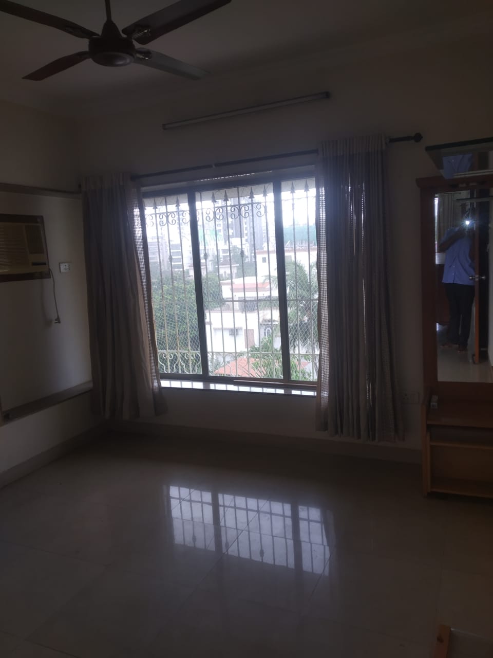 3 BHK Apartment for Rent in Santacruz West Mumbai