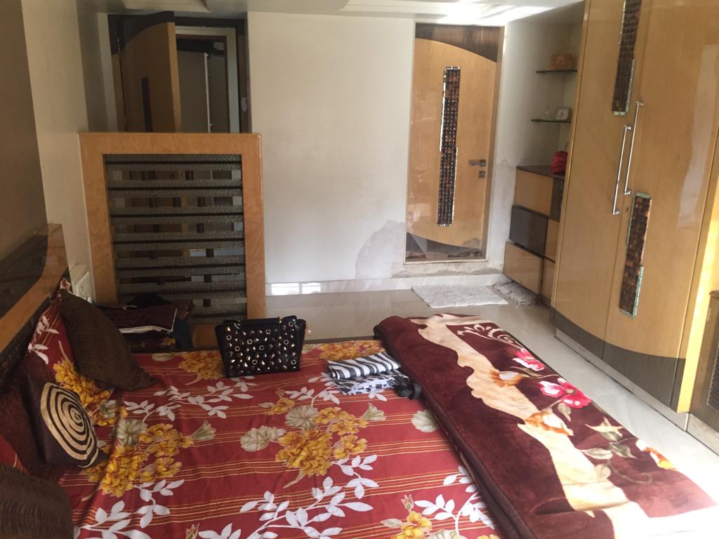 3 BHK Apartment for Sale in S V Road Mumbai