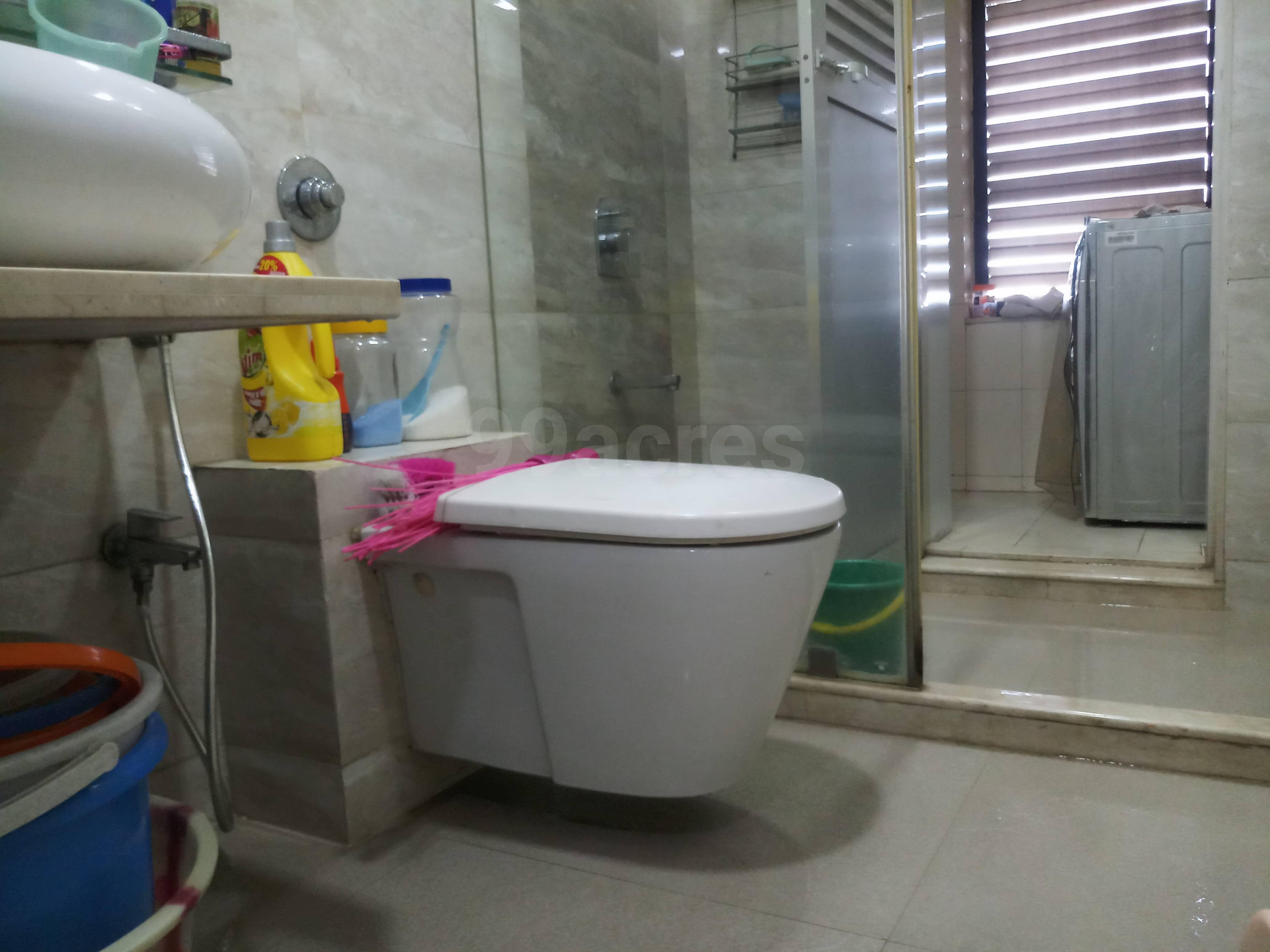 4 BHK Apartment for Sale in S V Road Mumbai