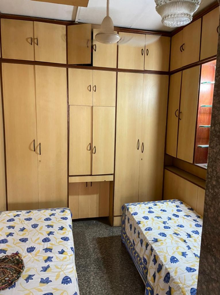 2 BHK Apartment for Rent in Bandra Reclamation Mumbai