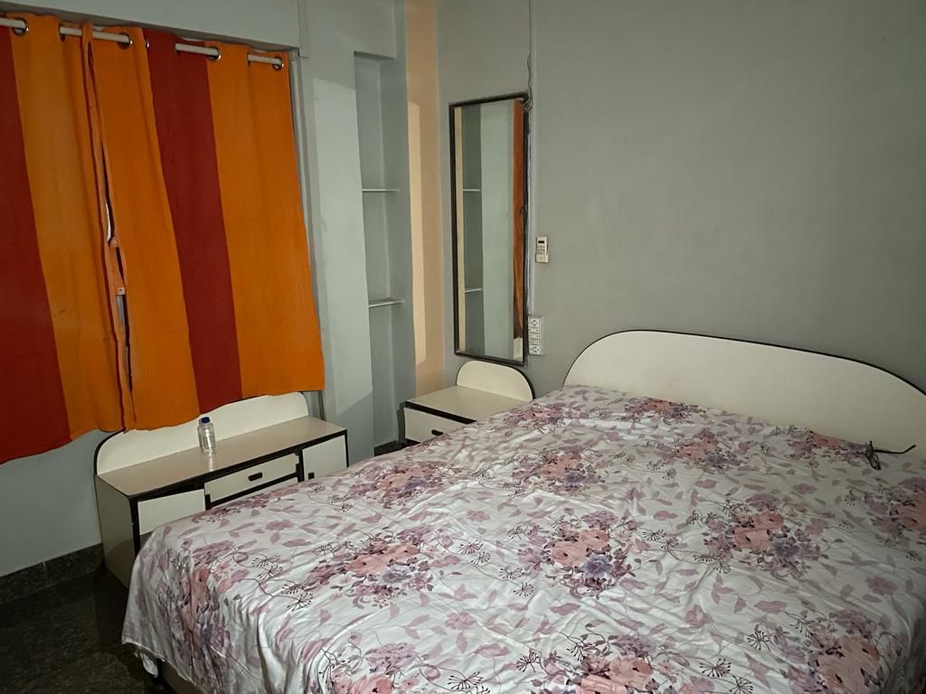 2 BHK Apartment for Rent in Bandra Reclamation Mumbai