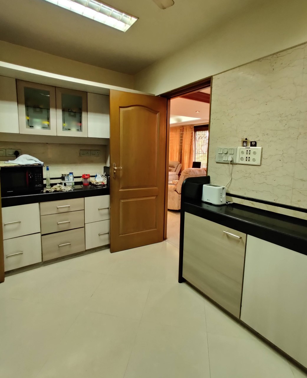 4 BHK Apartment for Sale in Juhu Mumbai